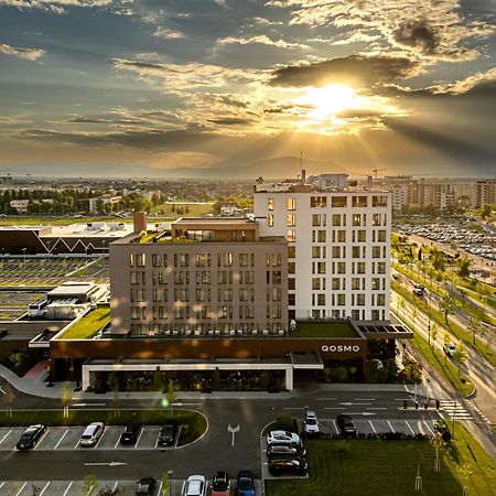 Qosmo Brasov Hotel Luaran gambar