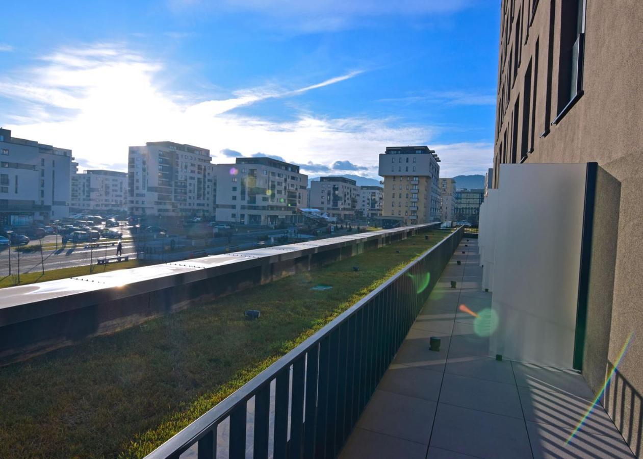 Qosmo Brasov Hotel Luaran gambar