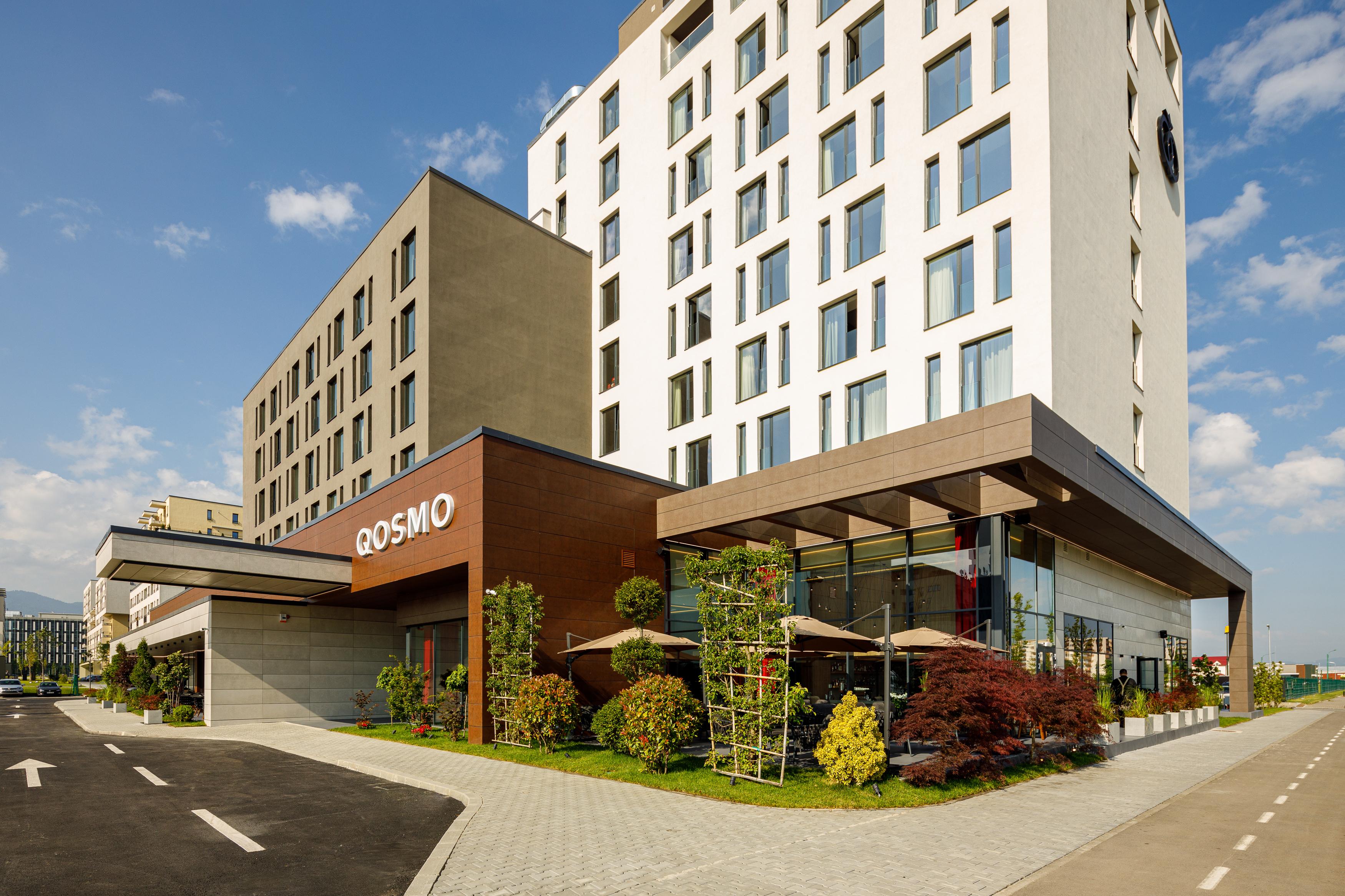 Qosmo Brasov Hotel Luaran gambar