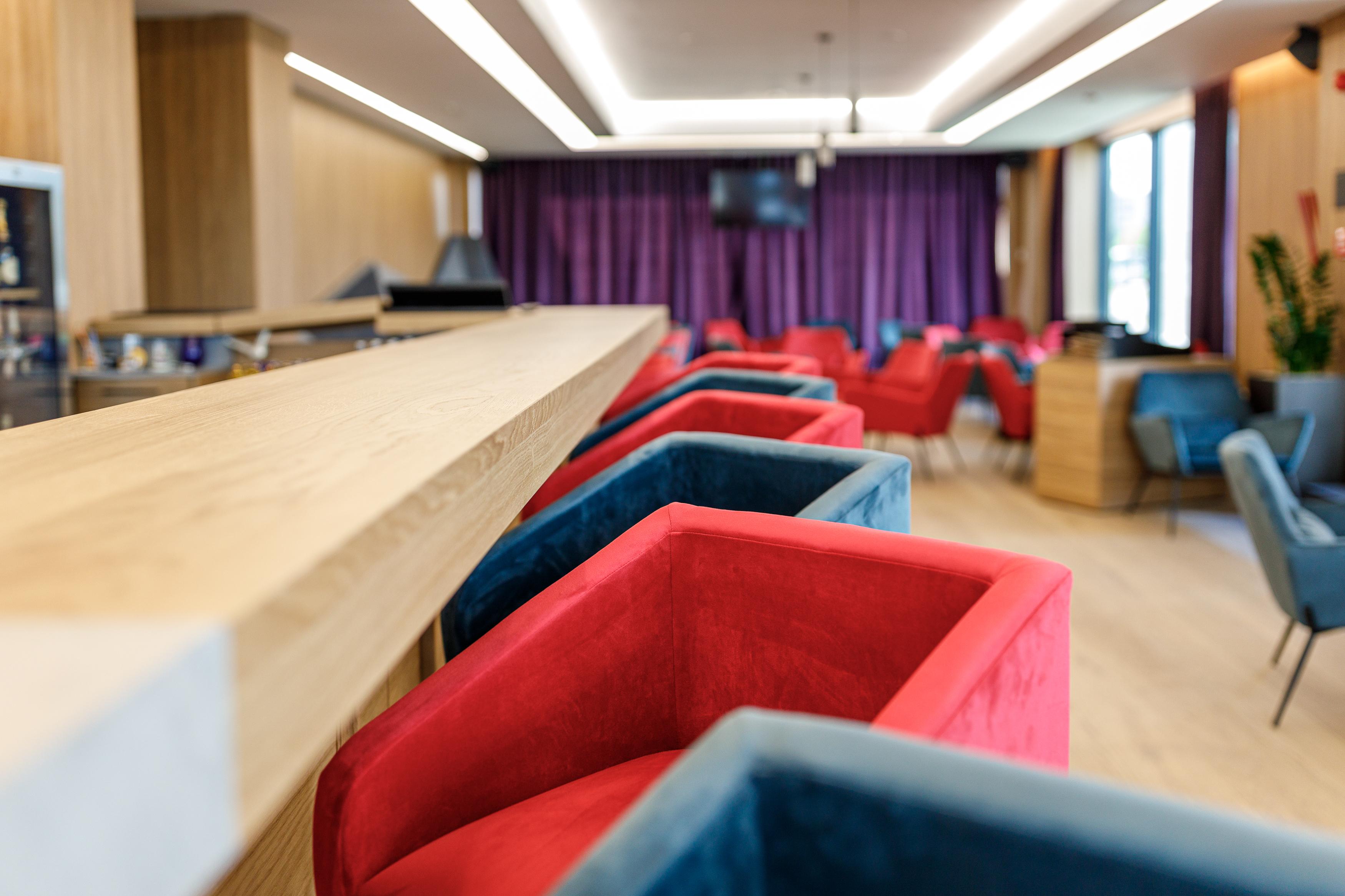 Qosmo Brasov Hotel Luaran gambar